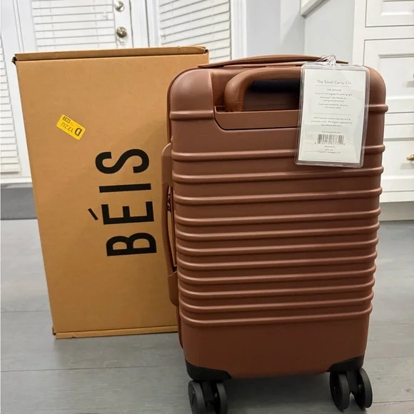 BEIS- small carry-on luggage in Maple. New with tags - Picture 5 of 10